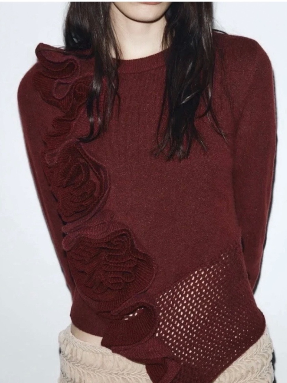 Zara Textured Floral Knit Round Neck Long Sleeves Sweater Size Medium NWT